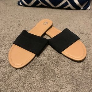 Plain sandals